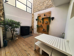 Agréable Maison de Village entre Terre et Mer